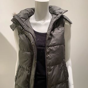 Uniqlo Down Vest - Removable Faux Fur Hood